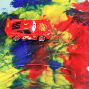 Mess Free Car Painting {Classic Kids Activities}